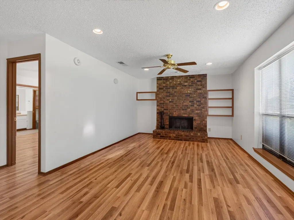 1805 W Spring Creek Parkway Plano TX 75023