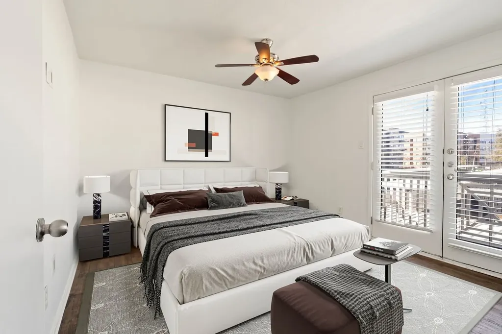 5916 Sandhurst Lane Dallas TX 75206