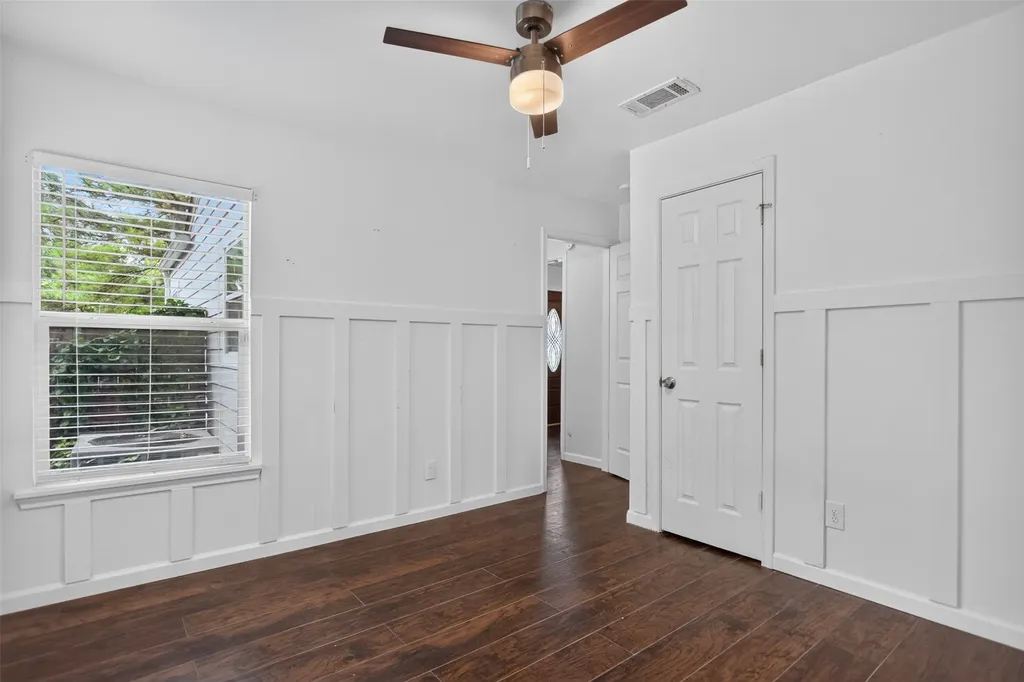 1618 Willow Street Grand Prairie TX 75050