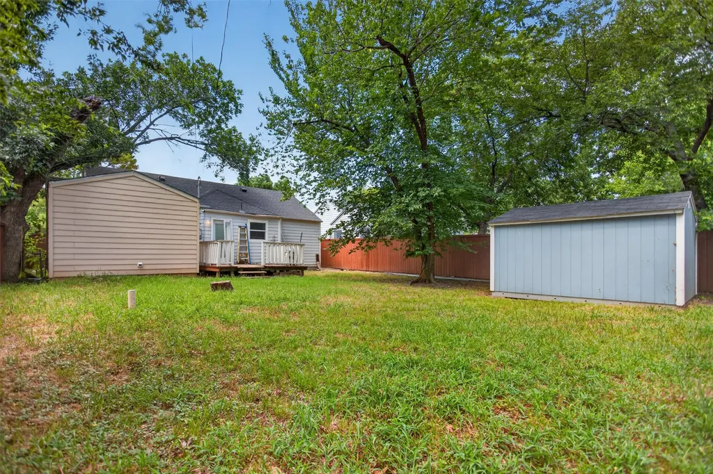 1618 Willow Street Grand Prairie TX 75050