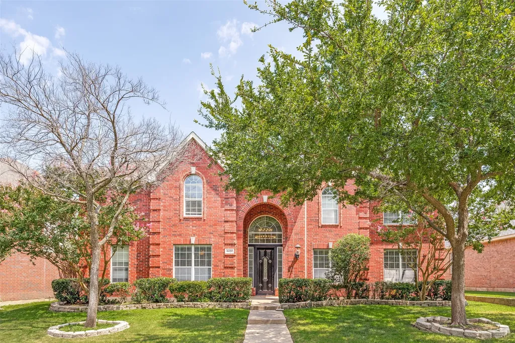 4437 Red Barn Drive Richardson TX 75082
