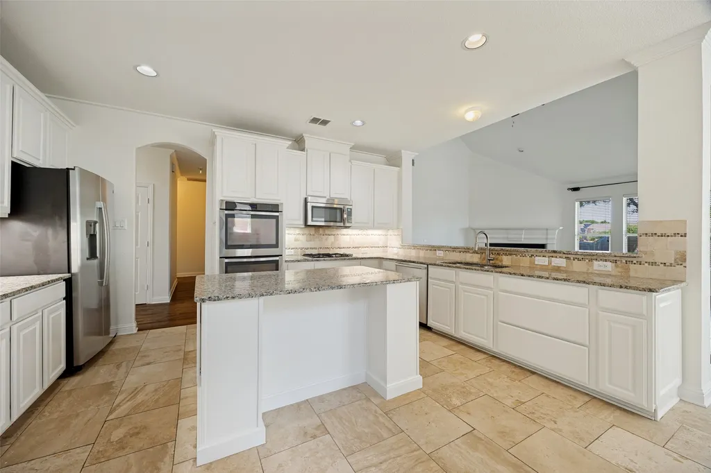 4437 Red Barn Drive Richardson TX 75082