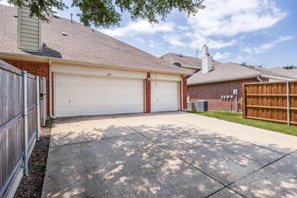 4437 Red Barn Drive Richardson TX 75082