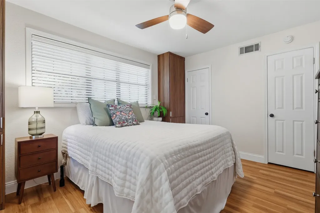 3817 Springbranch Drive Benbrook TX 76116
