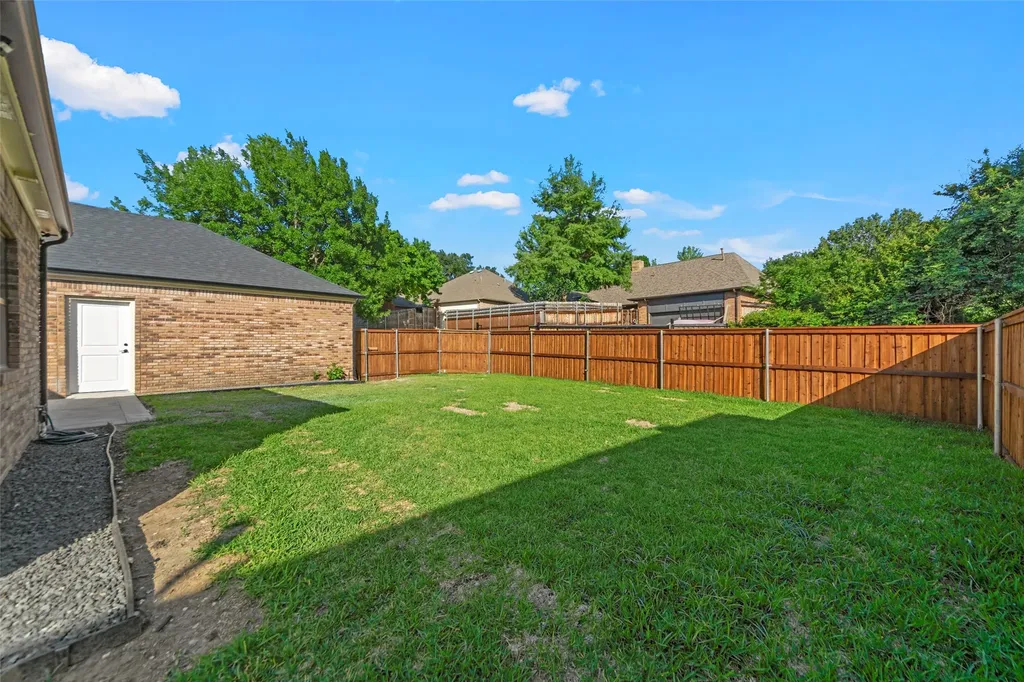 1213 Sycamore Drive Carrollton TX 75007