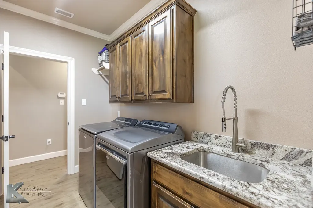 110 Moore Drive Tuscola TX 79562