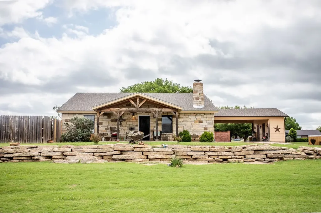 307 County Road 148 Albany TX 76430