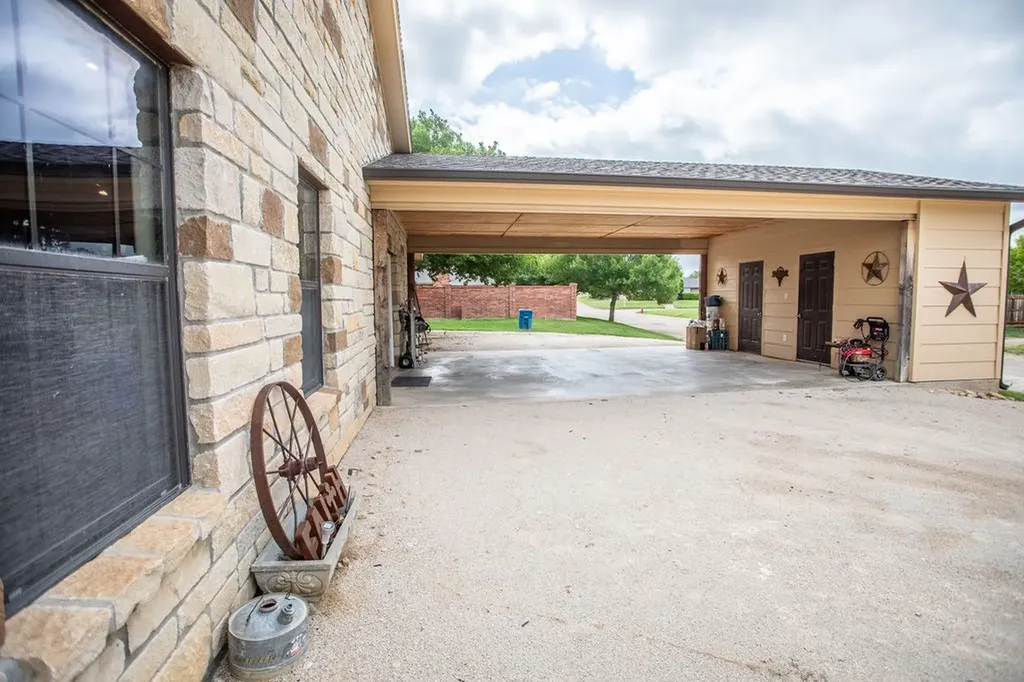 307 County Road 148 Albany TX 76430