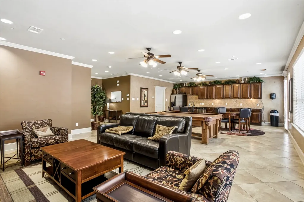 950 Henderson Street Fort Worth TX 76102