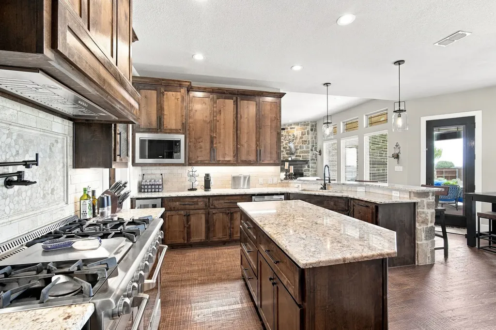 361 Crosswind Drive Waxahachie TX 75167