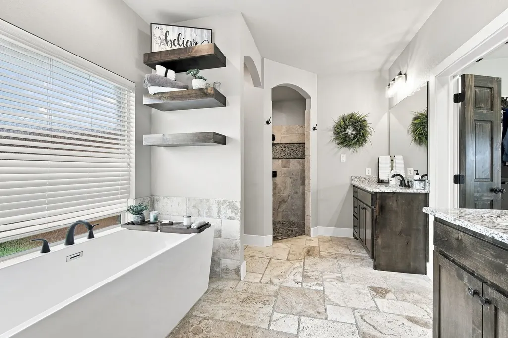 361 Crosswind Drive Waxahachie TX 75167