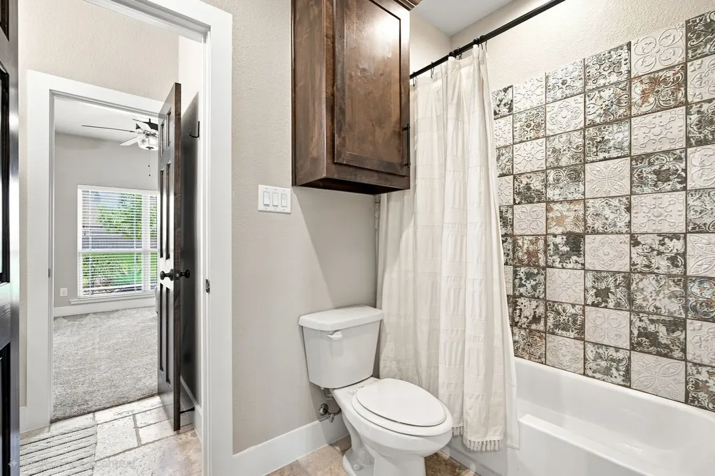 361 Crosswind Drive Waxahachie TX 75167