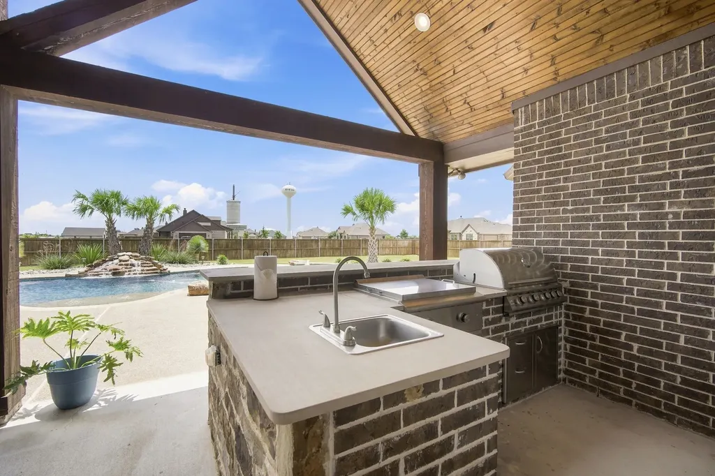 361 Crosswind Drive Waxahachie TX 75167