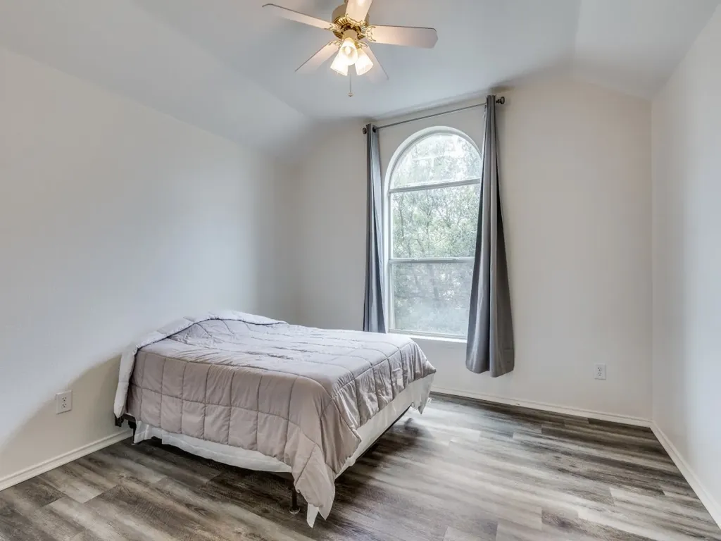6701 Kinross Drive Arlington TX 76002