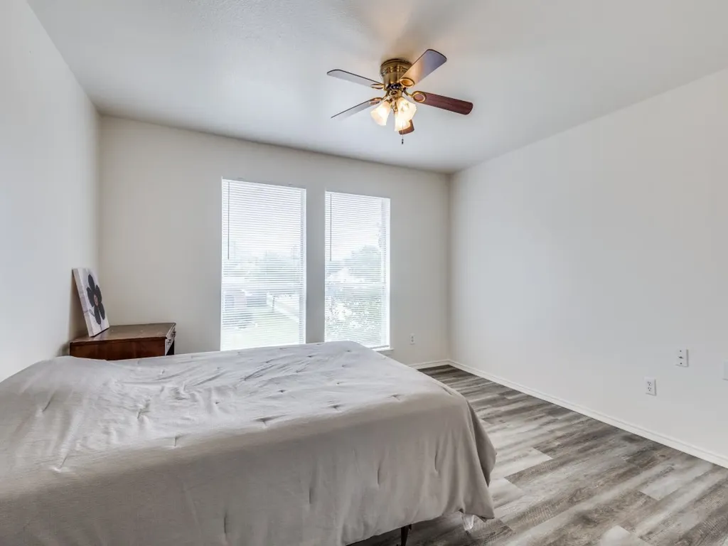 6701 Kinross Drive Arlington TX 76002
