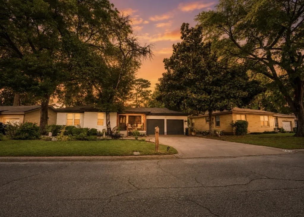 743 Norwood Drive Hurst TX 76053
