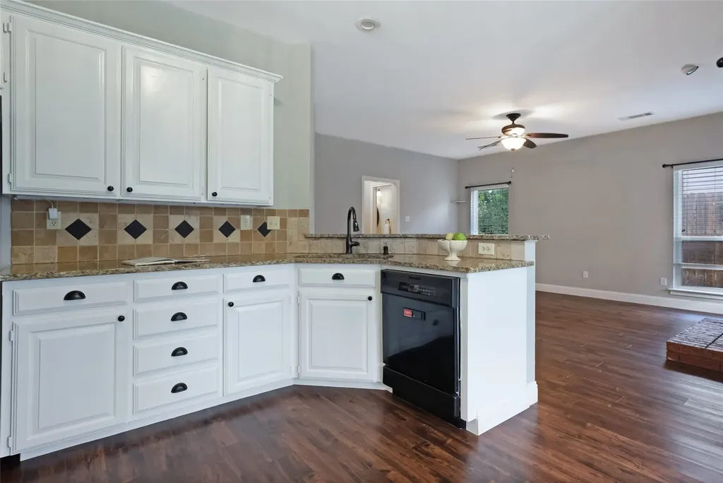 1803 Hunters Ridge Drive Grapevine TX 76051