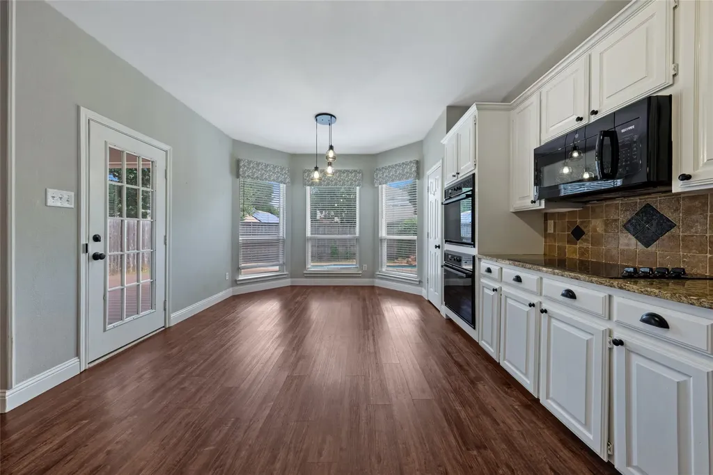 1803 Hunters Ridge Drive Grapevine TX 76051