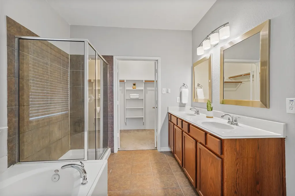 1153 King George Lane Savannah TX 76227
