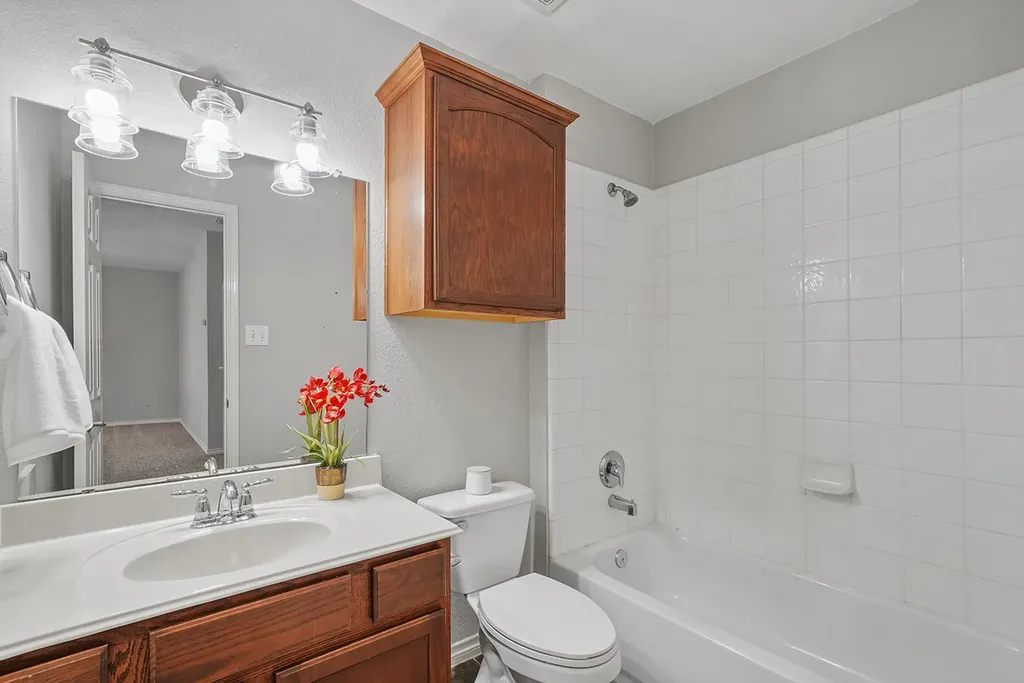 1153 King George Lane Savannah TX 76227
