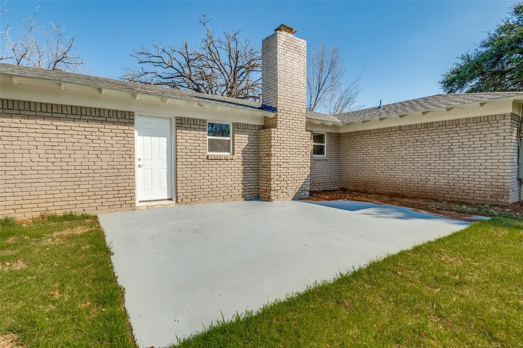 4820 Briarwood Lane Fort Worth TX 76103