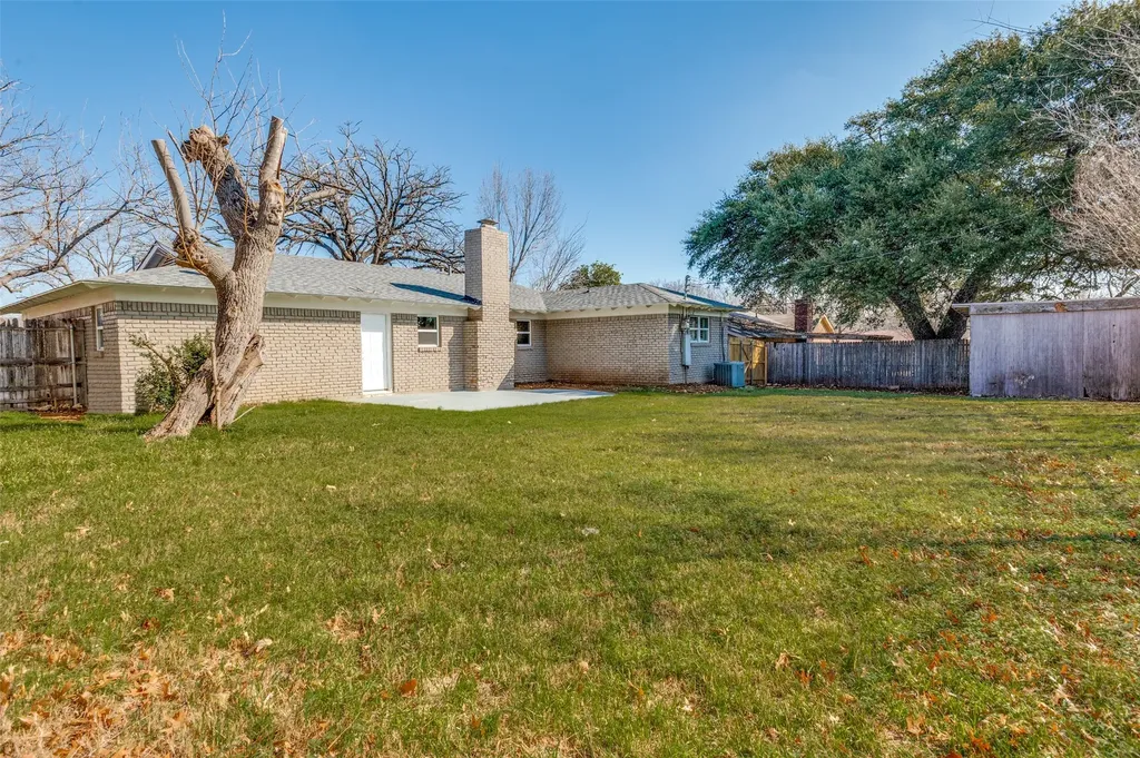 4820 Briarwood Lane Fort Worth TX 76103