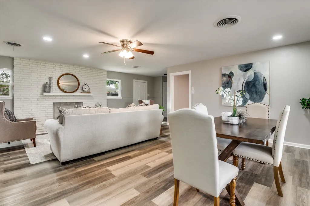 4820 Briarwood Lane Fort Worth TX 76103