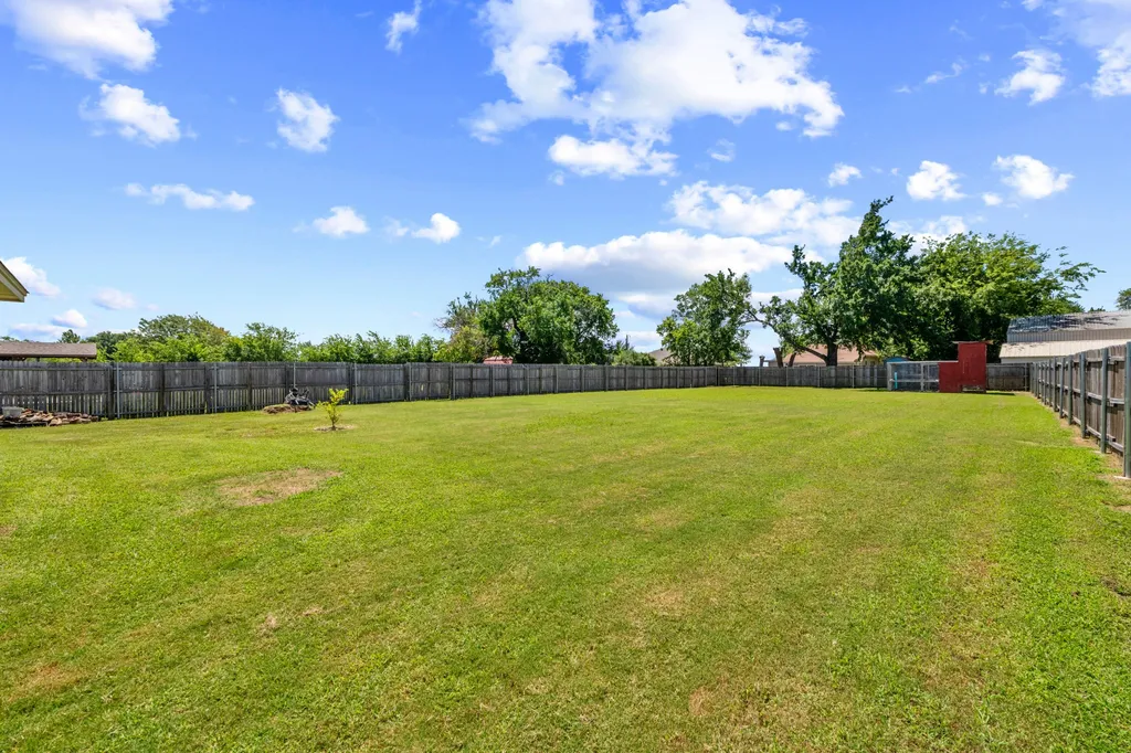 1204 Cutler Street Tioga TX 76271