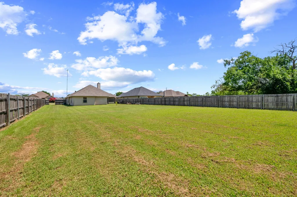 1204 Cutler Street Tioga TX 76271
