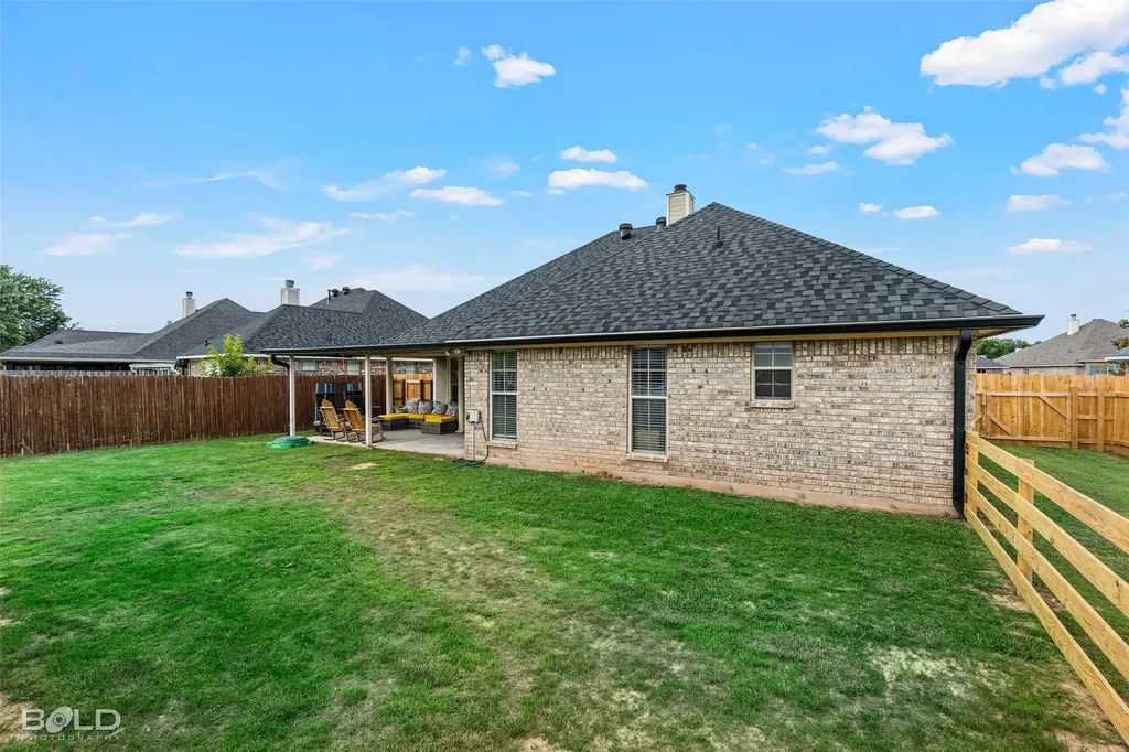 5820 Bluebonnett Drive Bossier City LA 71112