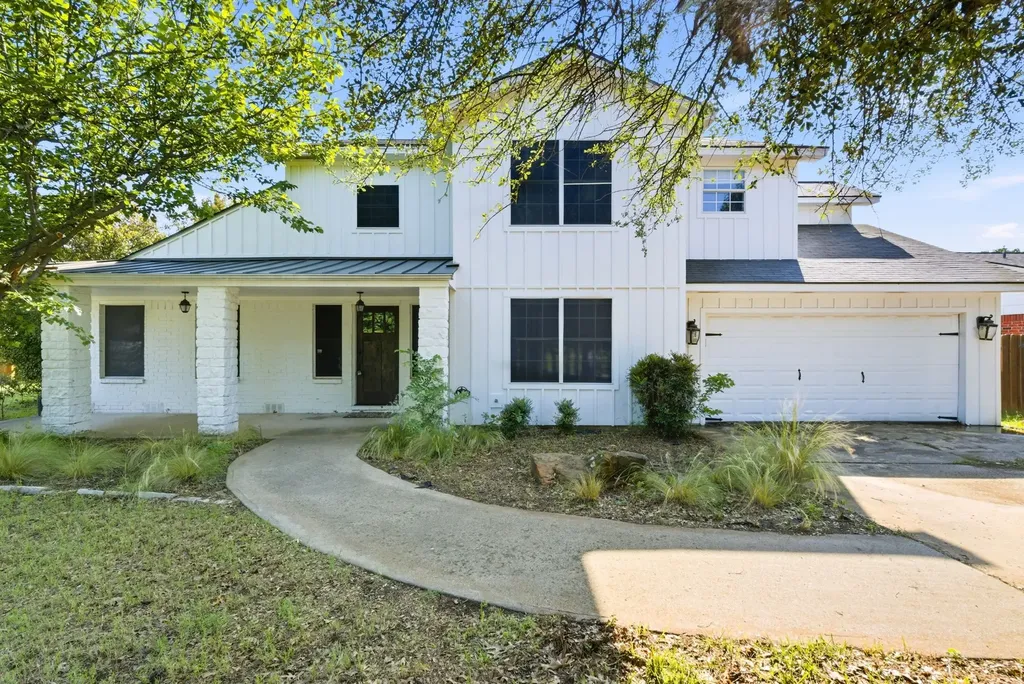 1925 N Dale Avenue Stephenville TX 76401