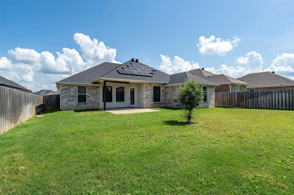 1806 Forestdale Whitehouse TX 75791