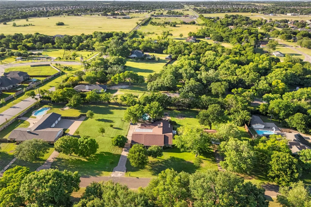 103 Cedar Drive Oak Leaf TX 75154