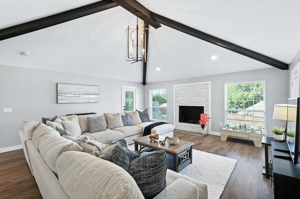 2013 W Shore Drive Garland TX 75043