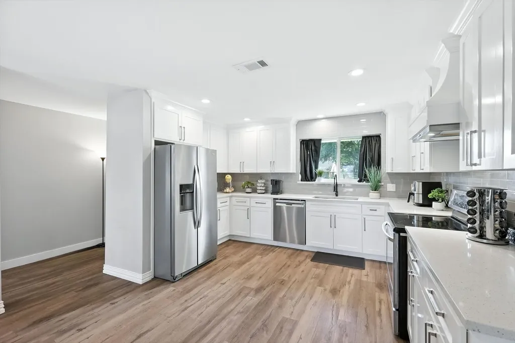 2013 W Shore Drive Garland TX 75043