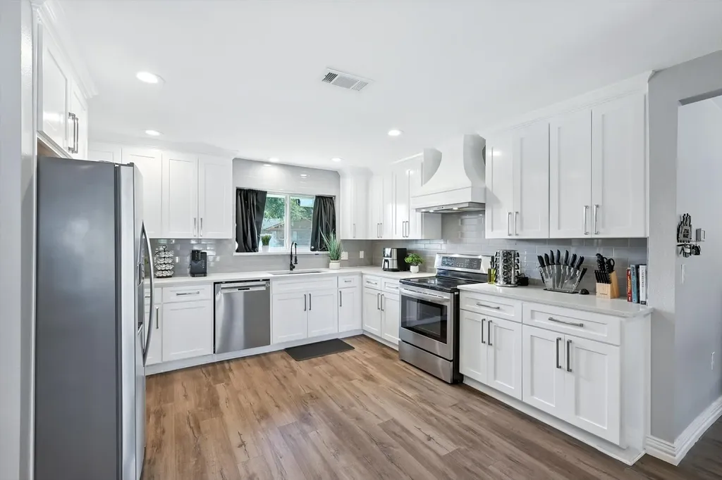 2013 W Shore Drive Garland TX 75043
