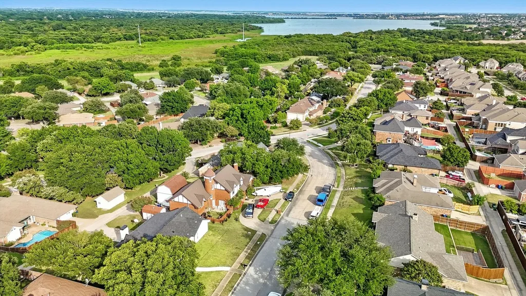 2013 W Shore Drive Garland TX 75043