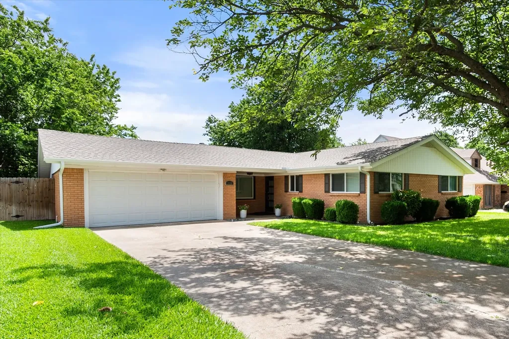 5609 Westcreek Drive Fort Worth TX 76133