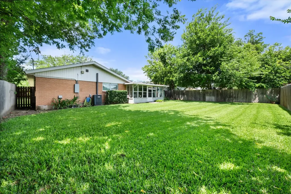 5609 Westcreek Drive Fort Worth TX 76133
