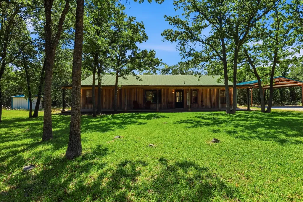 31424 N Us Highway 281 Lipan TX 76462