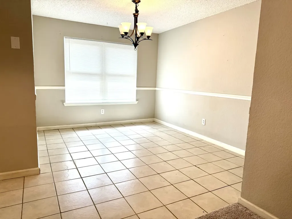 2661 Berkshire Lane Grand Prairie TX 75052