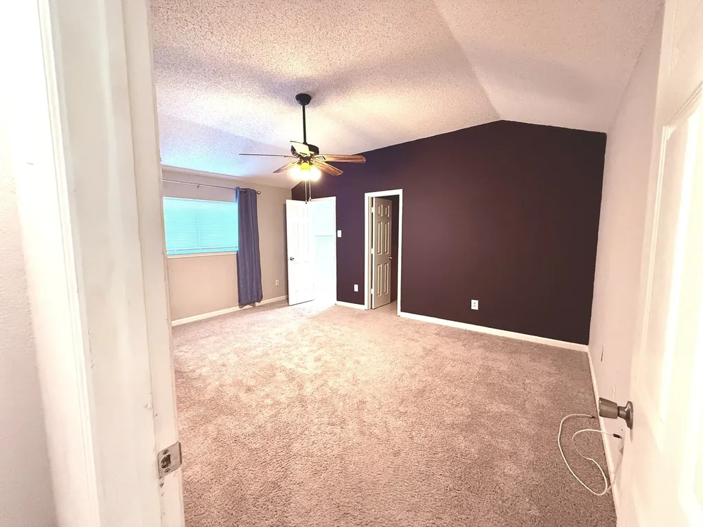 2661 Berkshire Lane Grand Prairie TX 75052