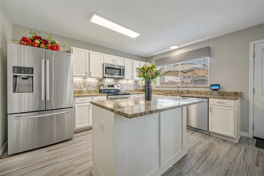 1513 Morning Dove Aubrey TX 76227
