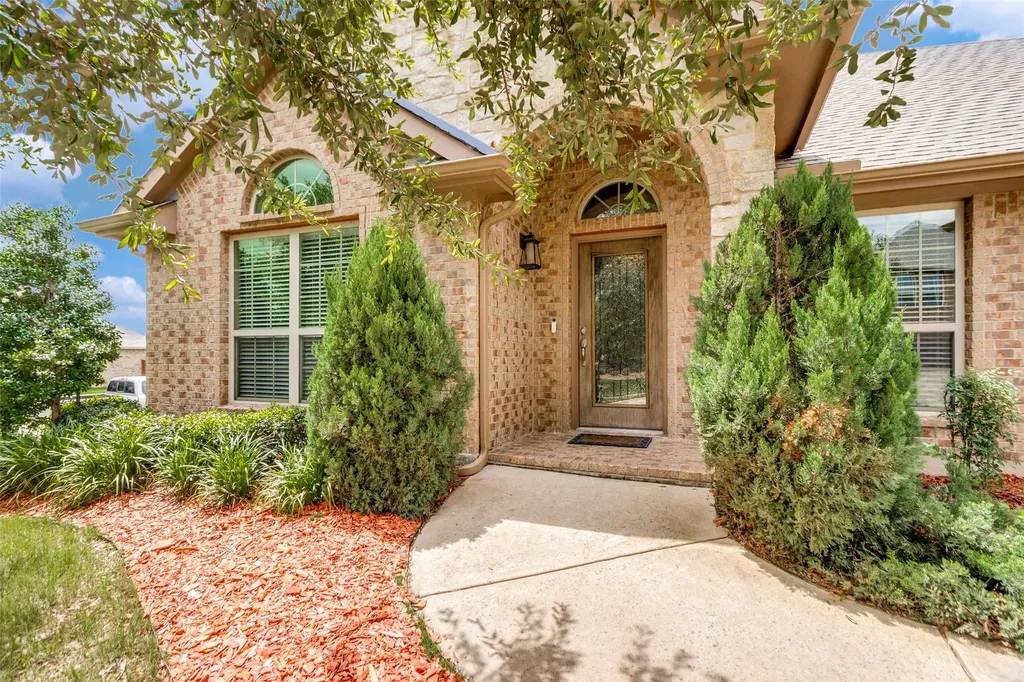 27 Oakridge Lane Edgecliff Village TX 76134
