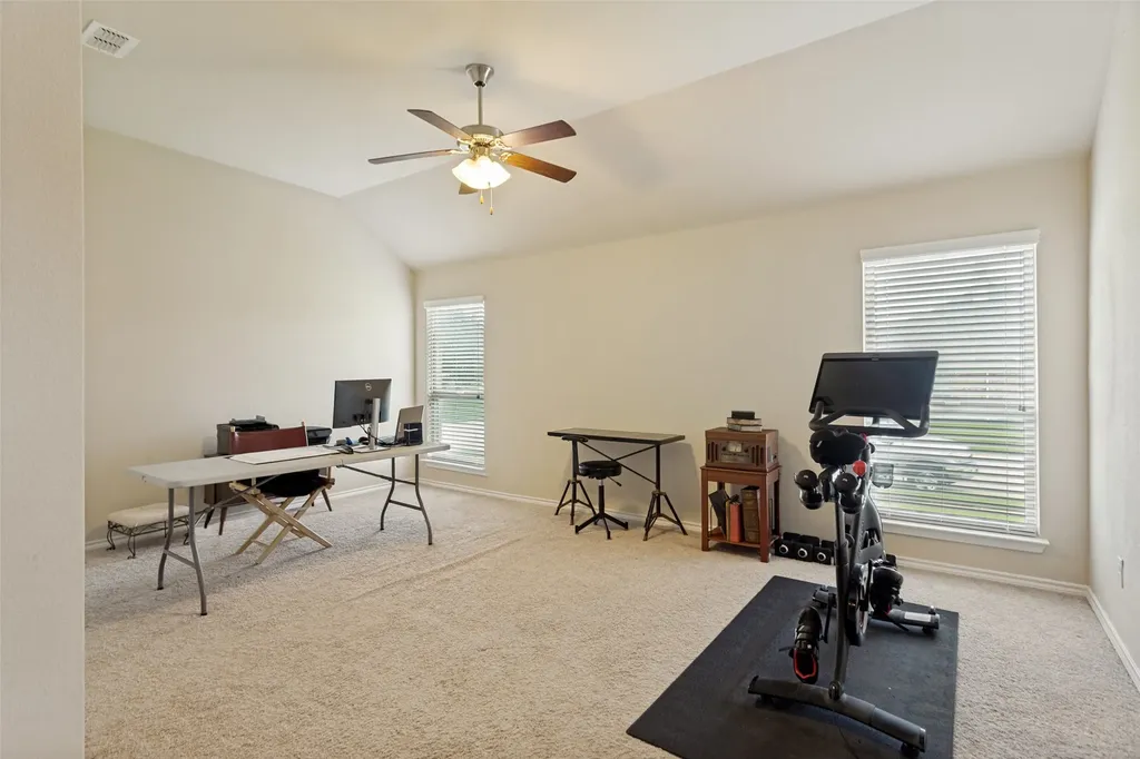 27 Oakridge Lane Edgecliff Village TX 76134
