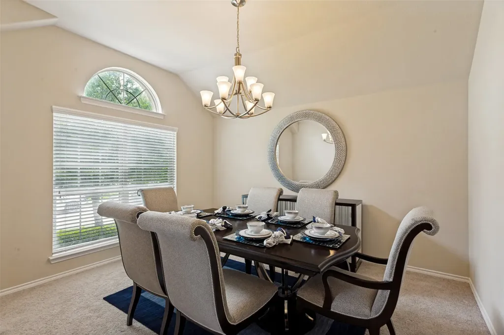27 Oakridge Lane Edgecliff Village TX 76134