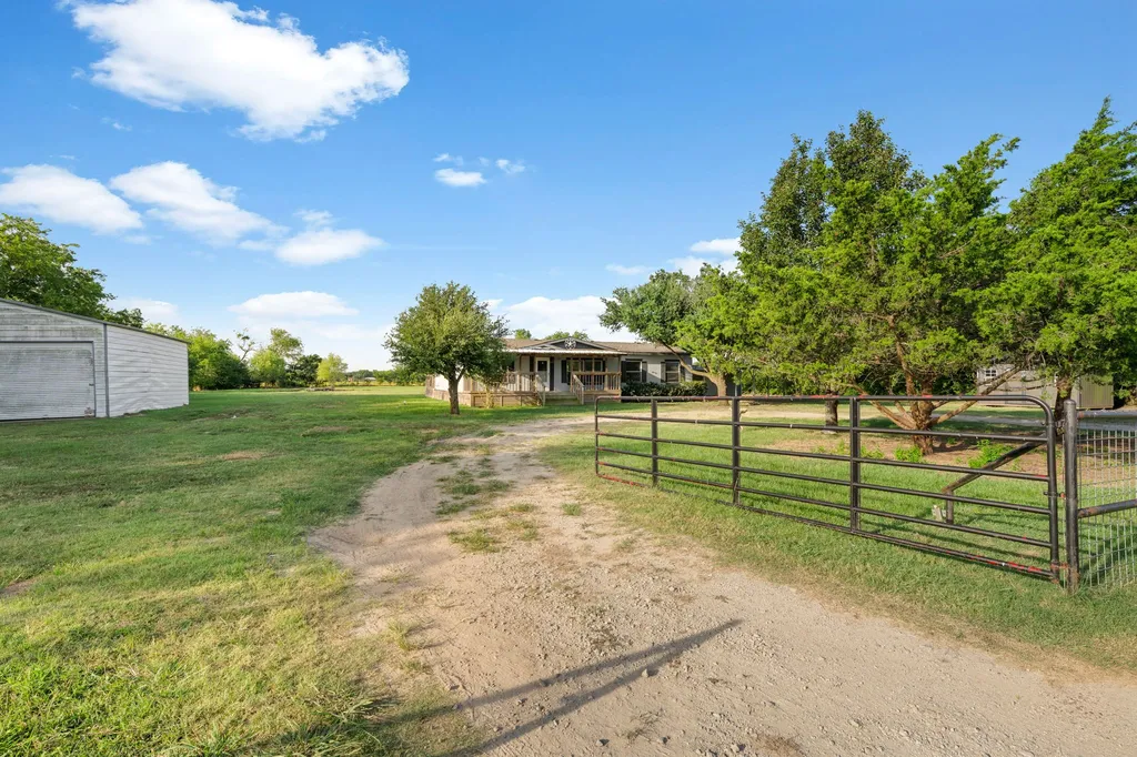 2179 Private Road 2545 Quinlan TX 75474