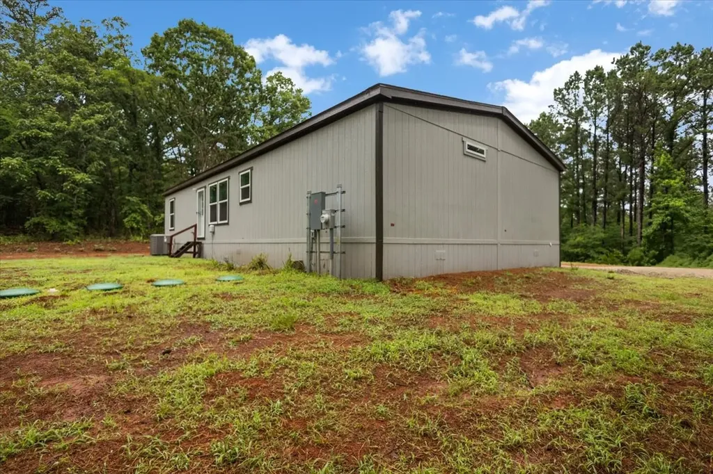 18755 County Road 4104 Lindale TX 75771