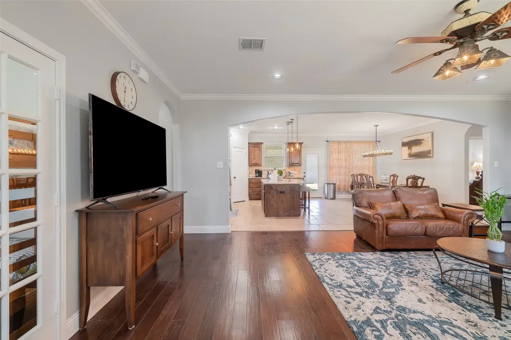 2621 Fm 1827 Mckinney TX 75071