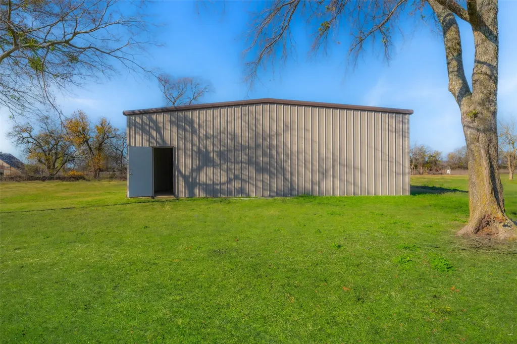 2621 Fm 1827 Mckinney TX 75071